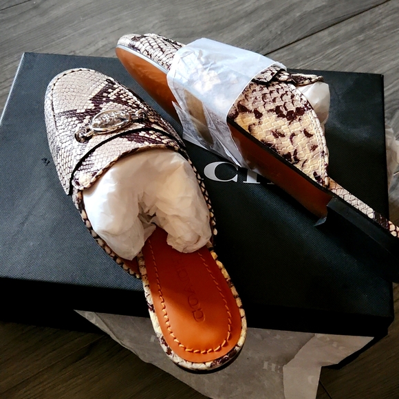 **BRAND NEW** - Picture 2 of 3